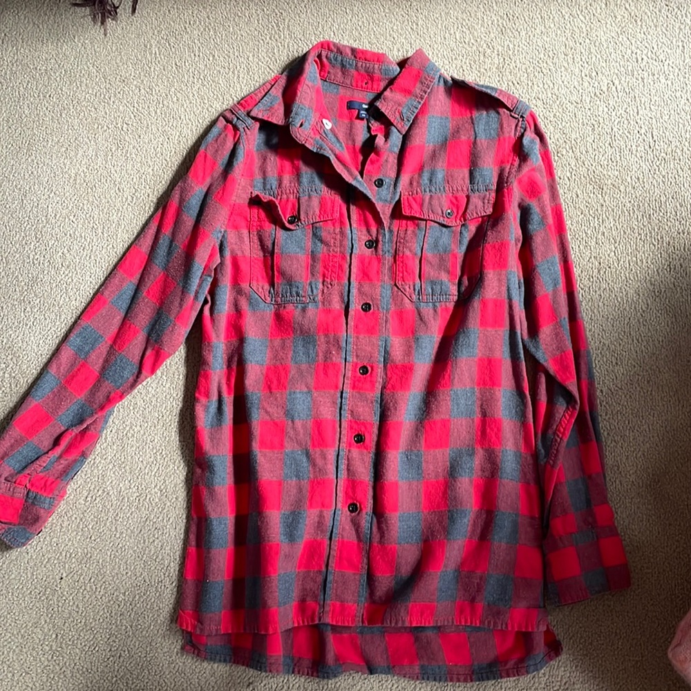 Warm checkered cotton flannel.